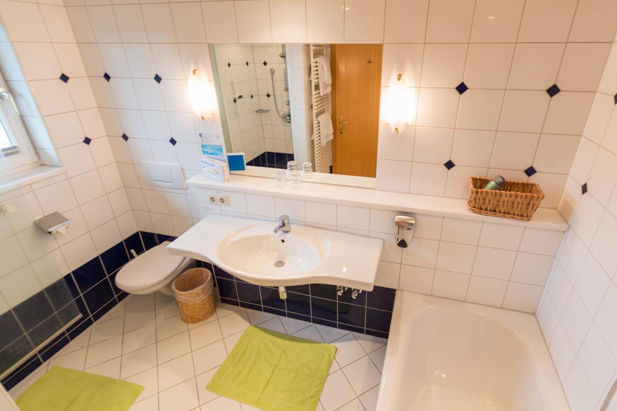Gasthof Neuwirt オイゲンドルフ 部屋 写真