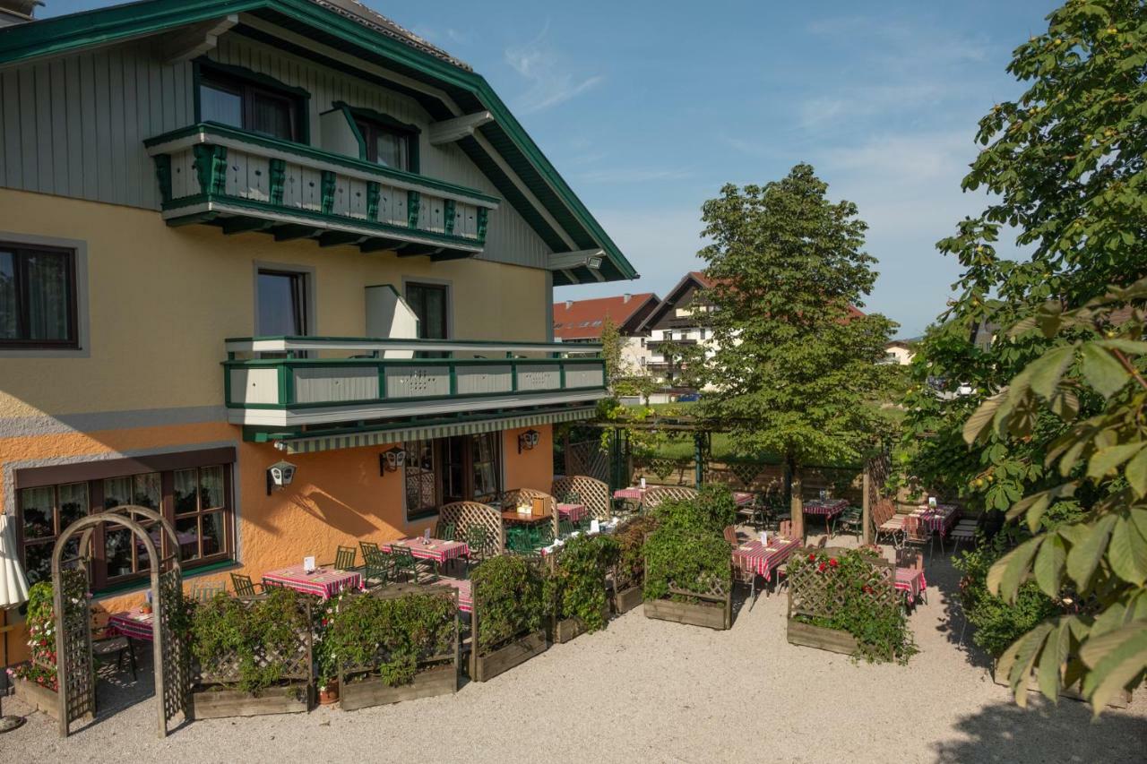 Gasthof Neuwirt オイゲンドルフ エクステリア 写真